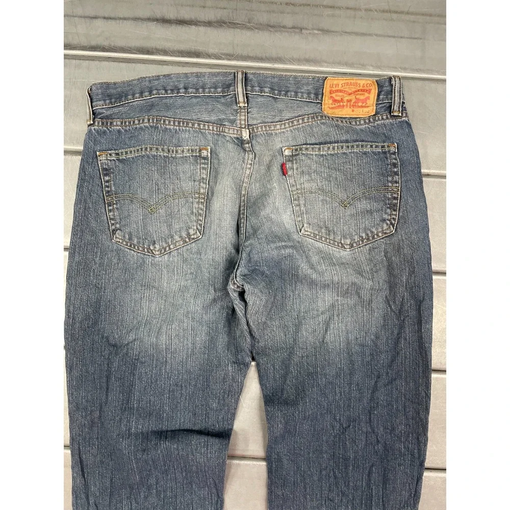 Levis levis 559